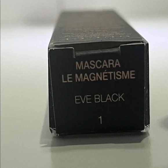 GUCCI FULL FAN EFFECT VOLUME & CURL MINI TRAVEL SIZE MASCARA-NEW - Picture 4 of 4